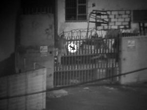 SUSPECT ENTERING PREMISES 23H55